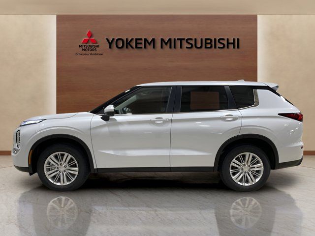 2024 Mitsubishi Outlander ES