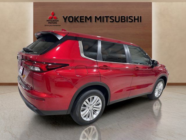 2024 Mitsubishi Outlander ES