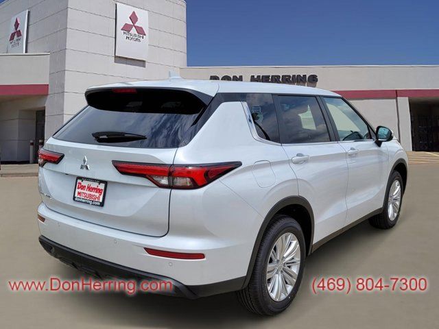 2024 Mitsubishi Outlander ES