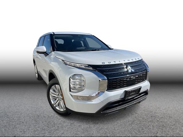 2024 Mitsubishi Outlander ES