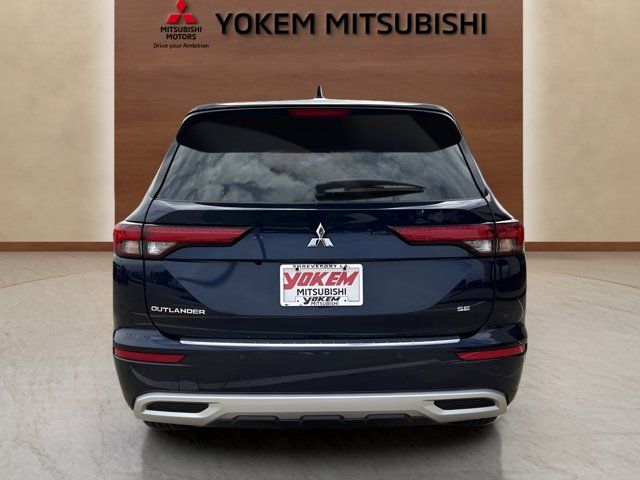 2024 Mitsubishi Outlander SE