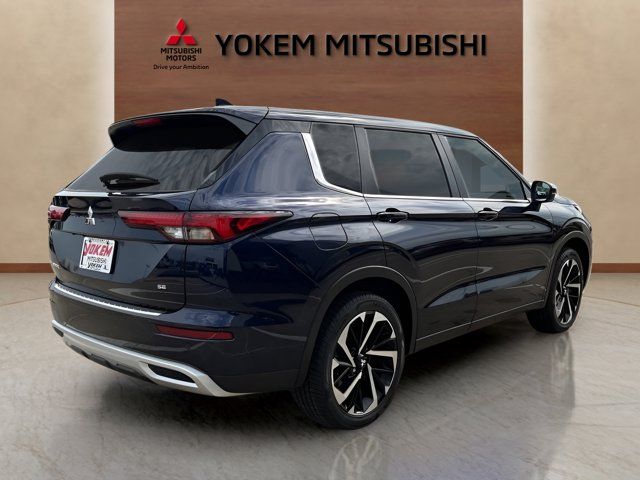 2024 Mitsubishi Outlander SE