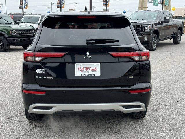 2024 Mitsubishi Outlander SE Black Edition