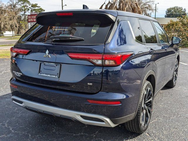 2024 Mitsubishi Outlander SE