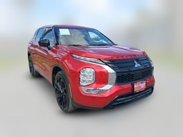 2024 Mitsubishi Outlander SE