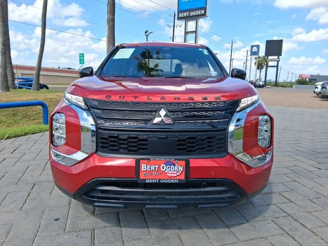 2024 Mitsubishi Outlander SE