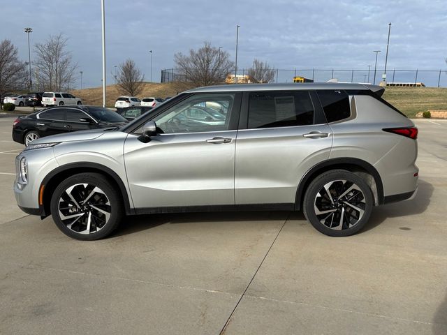 2024 Mitsubishi Outlander SE