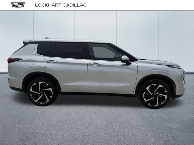 2024 Mitsubishi Outlander SE Black Edition w/Pano Roof