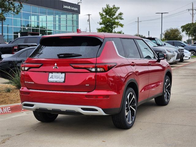 2024 Mitsubishi Outlander SE