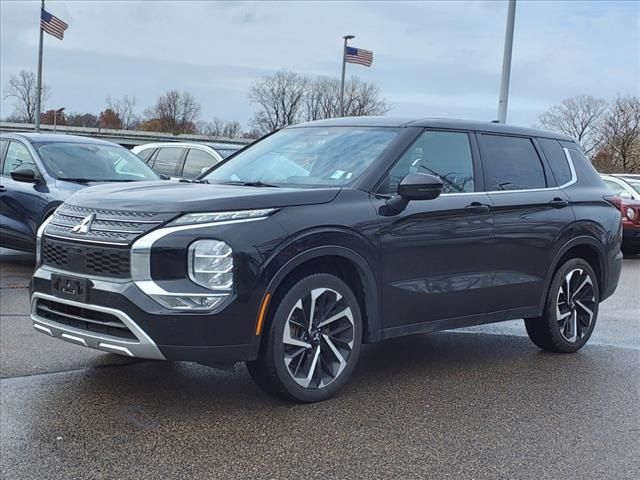 2024 Mitsubishi Outlander SE Black Edition