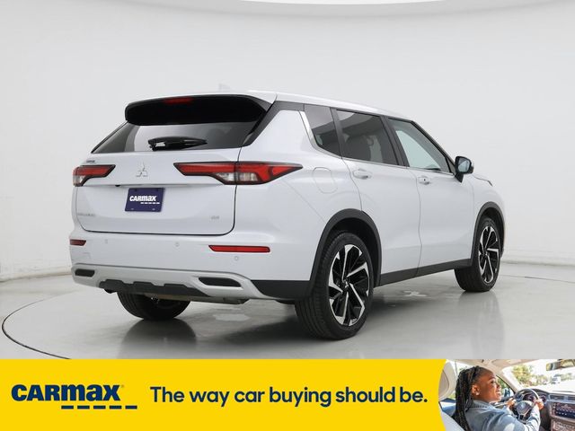 2024 Mitsubishi Outlander SE