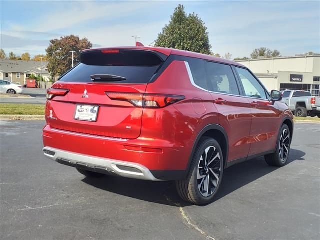 2024 Mitsubishi Outlander SE