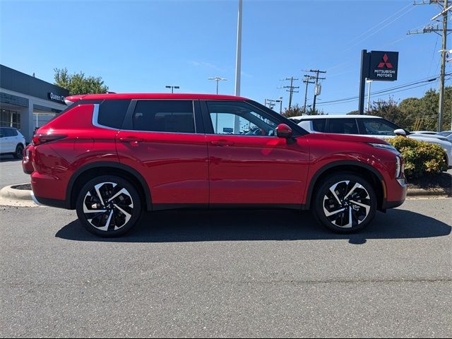 2024 Mitsubishi Outlander SE