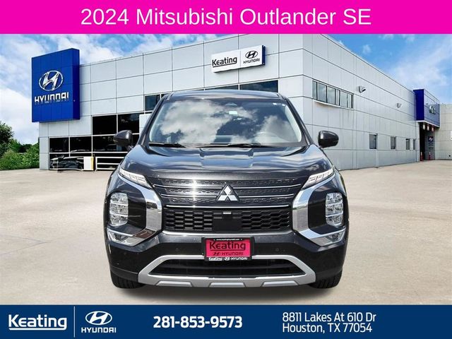 2024 Mitsubishi Outlander SE