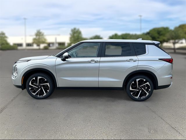 2024 Mitsubishi Outlander 