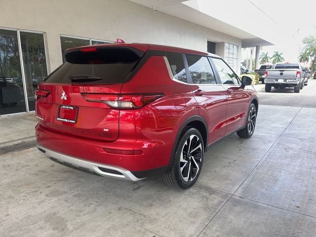 2024 Mitsubishi Outlander SE