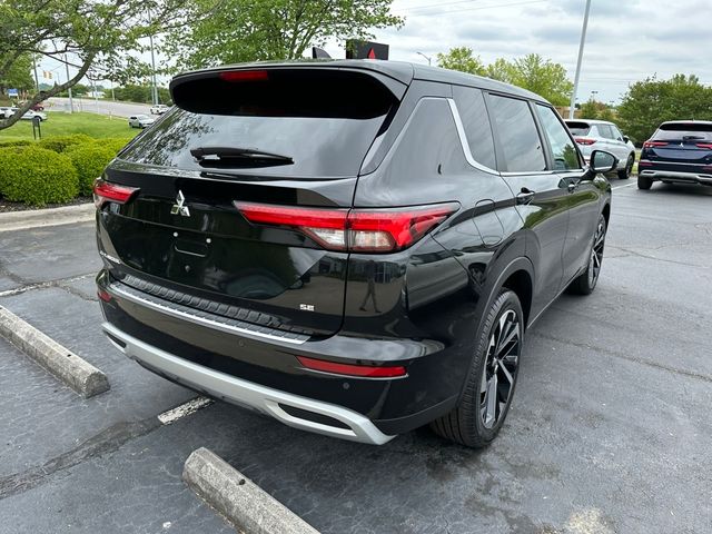 2024 Mitsubishi Outlander SE