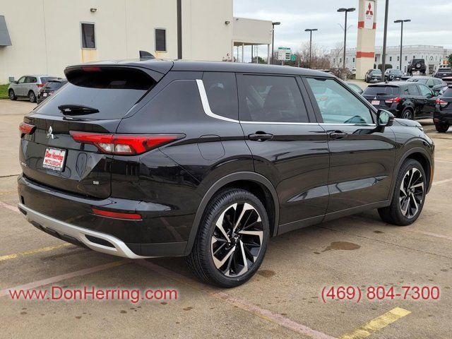 2024 Mitsubishi Outlander SE