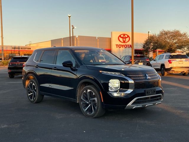 2024 Mitsubishi Outlander SE