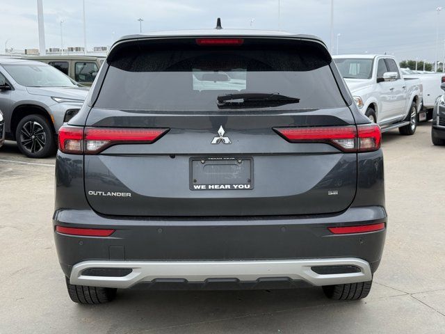 2024 Mitsubishi Outlander SE
