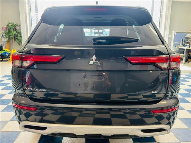 2024 Mitsubishi Outlander SE