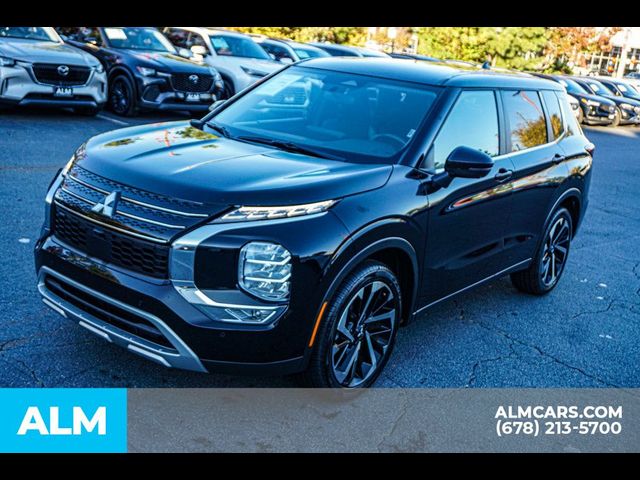 2024 Mitsubishi Outlander SE