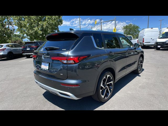 2024 Mitsubishi Outlander SE