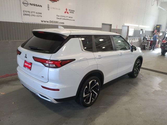 2024 Mitsubishi Outlander SE