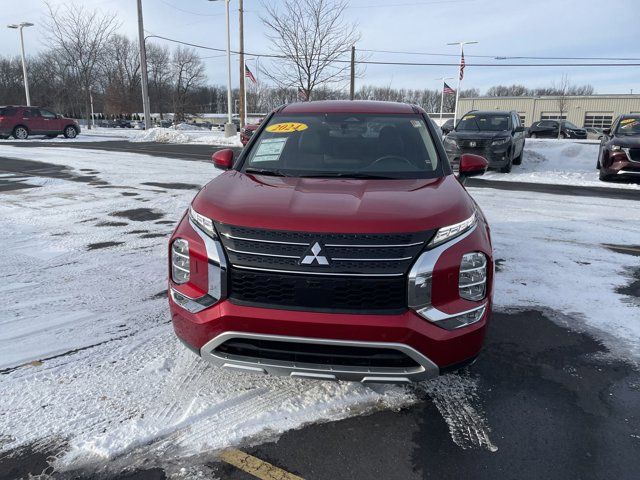 2024 Mitsubishi Outlander SE