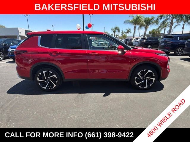 2024 Mitsubishi Outlander SE
