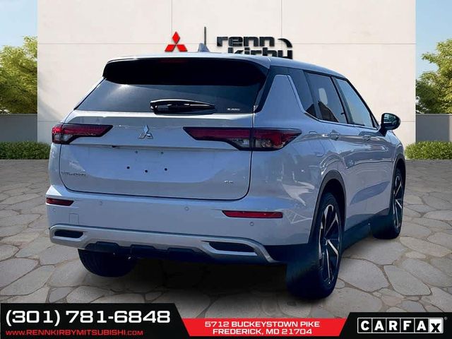 2024 Mitsubishi Outlander SE