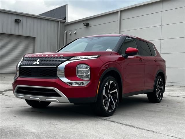 2024 Mitsubishi Outlander SE