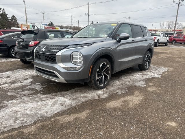 2024 Mitsubishi Outlander SE Black Edition