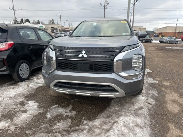 2024 Mitsubishi Outlander SE Black Edition