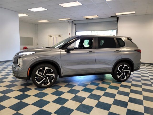 2024 Mitsubishi Outlander SE Black Edition