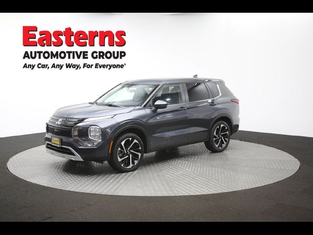 2024 Mitsubishi Outlander SE