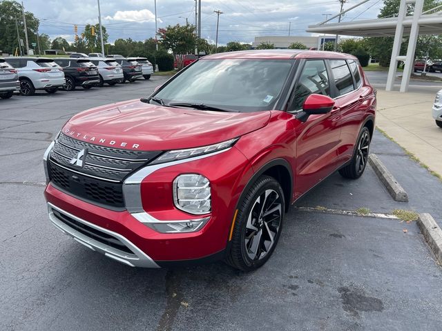 2024 Mitsubishi Outlander SE