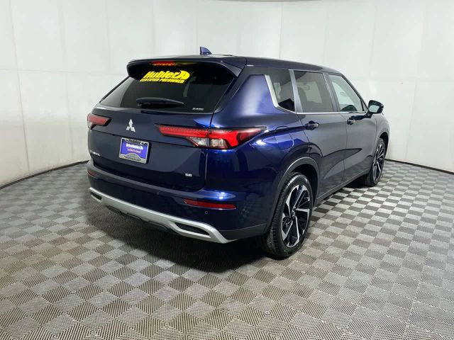 2024 Mitsubishi Outlander SE