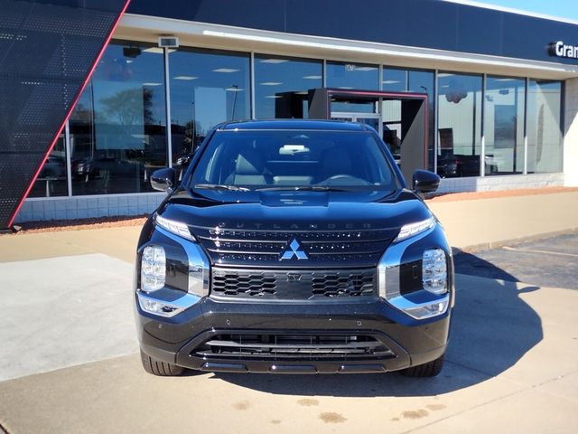 2024 Mitsubishi Outlander SE Black Edition w/Pano Roof