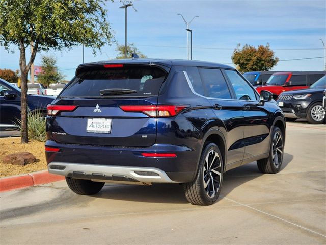 2024 Mitsubishi Outlander SE