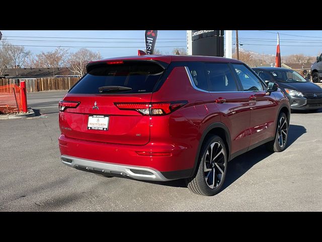 2024 Mitsubishi Outlander SE