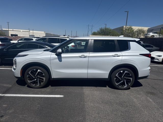 2024 Mitsubishi Outlander SE