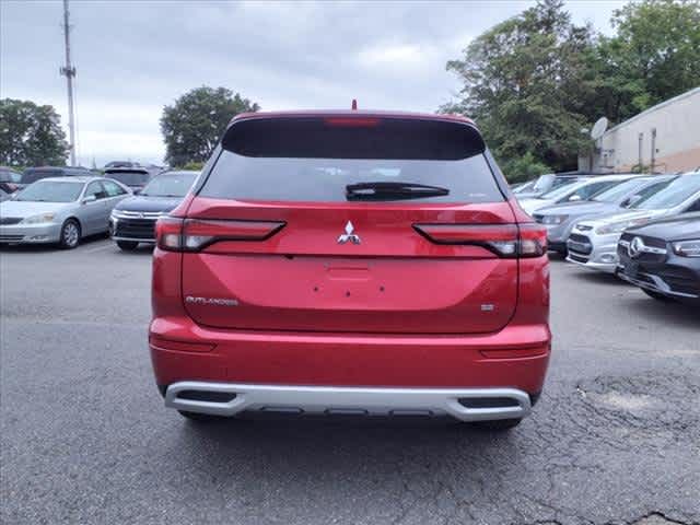 2024 Mitsubishi Outlander SE