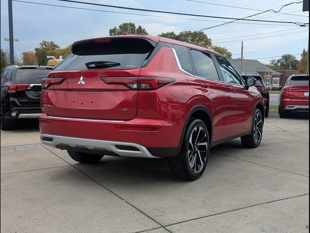 2024 Mitsubishi Outlander SE