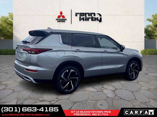 2024 Mitsubishi Outlander SE