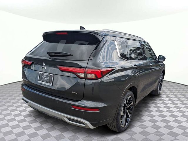 2024 Mitsubishi Outlander SEL