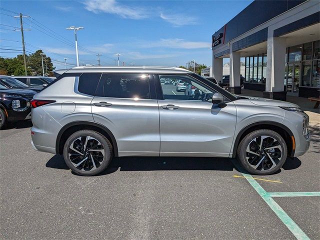 2024 Mitsubishi Outlander SEL