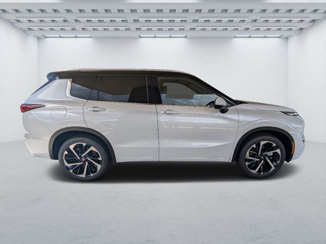 2024 Mitsubishi Outlander SEL