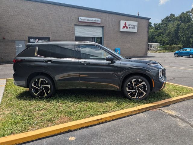 2024 Mitsubishi Outlander SEL