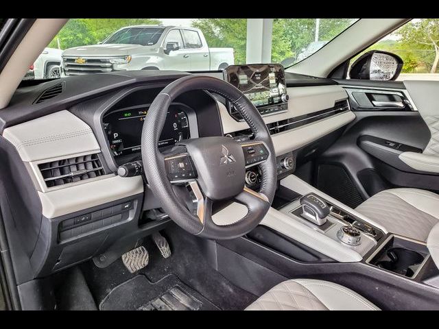 2024 Mitsubishi Outlander SEL